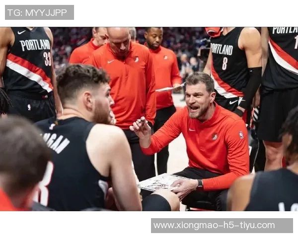 罗威评价斯普利特：低调务实的教练值得信赖愿与之并肩作战