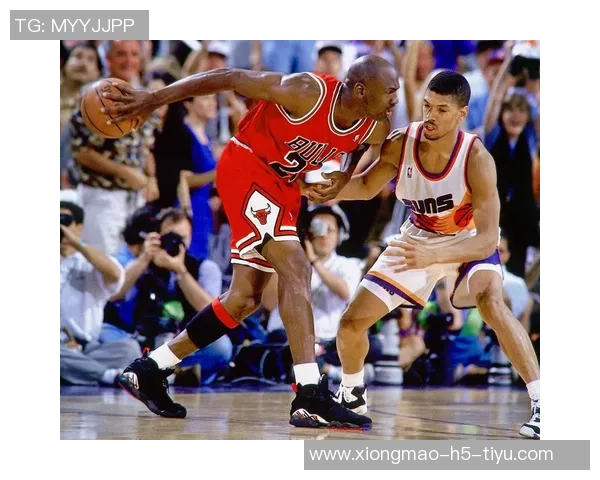 奎因砍下33分10篮板10助攻4盖帽成新秀之星追平乔丹传奇表现